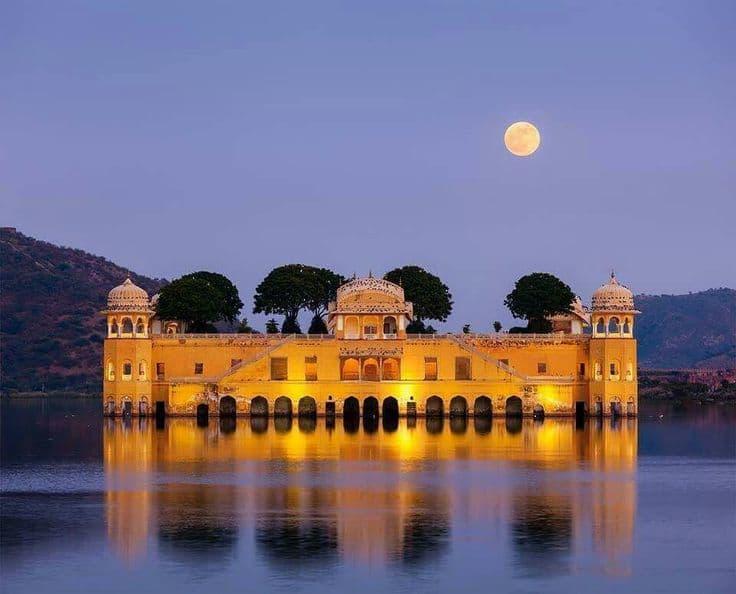 Pink City to Lake City Tour