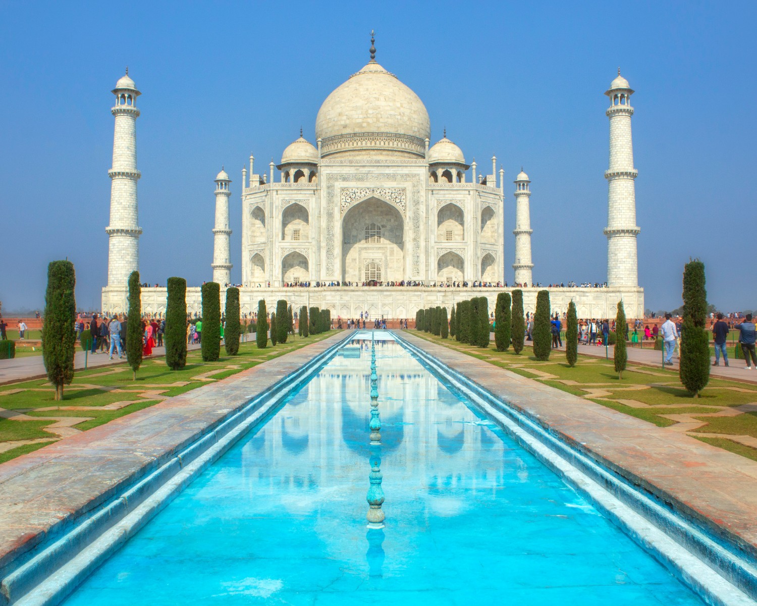 Taj Mahal marble perfection reflecting pools and garden symmetry