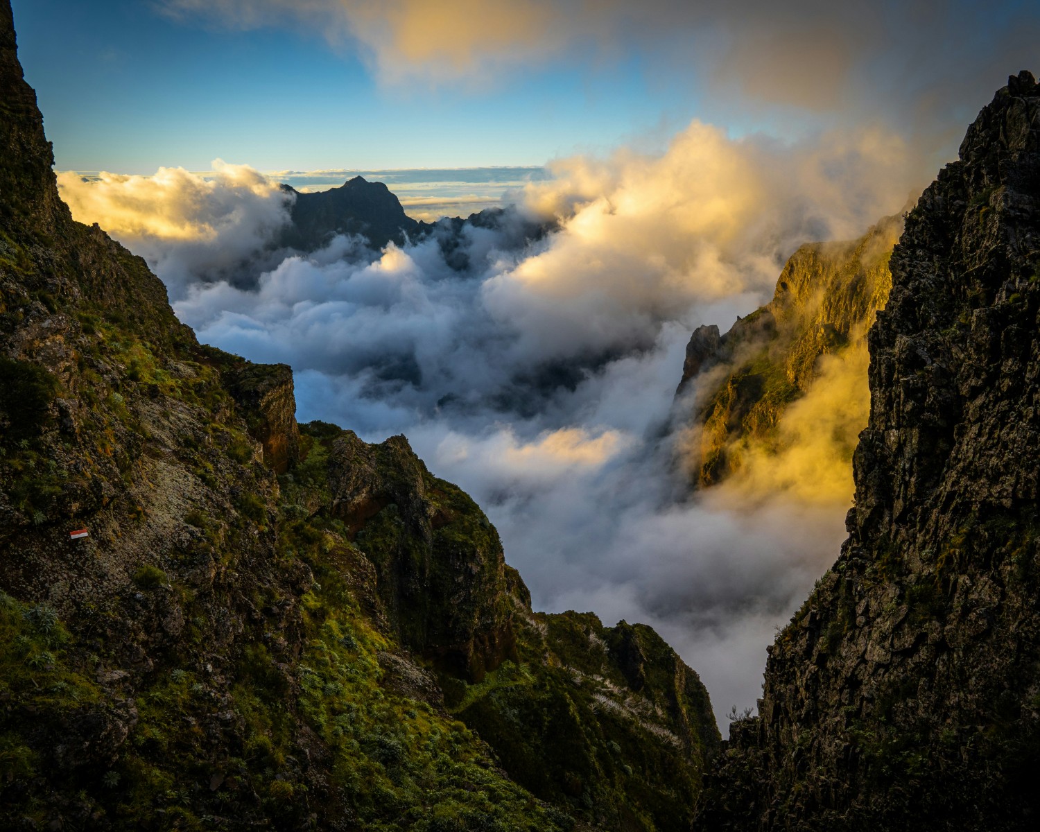 Sela Pass at 4,170m with dramatic mountain vistas