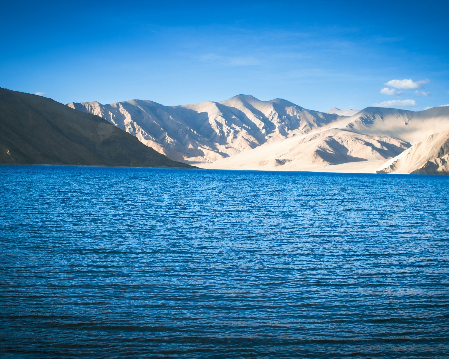PT Tso lake with crystalline water and peak reflections
